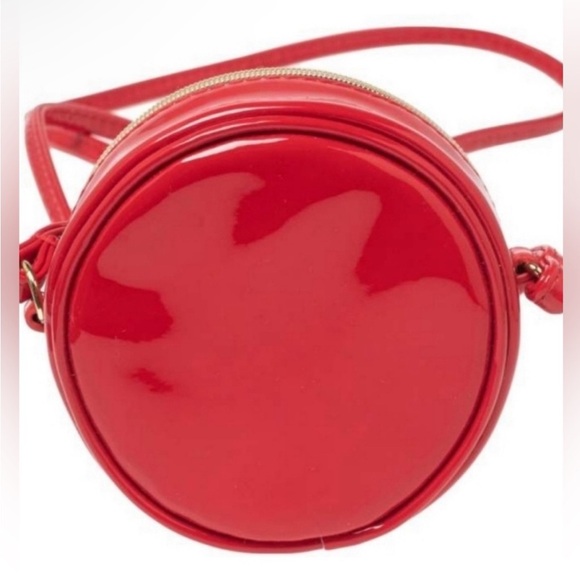 Marc Jacobs Mini 4" Red Patent Leather Crossbody Canteen Bag. - Picture 5 of 6